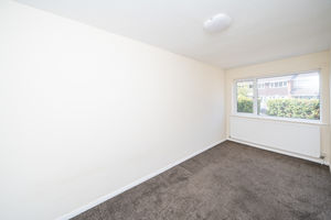 DINING ROOM- click for photo gallery